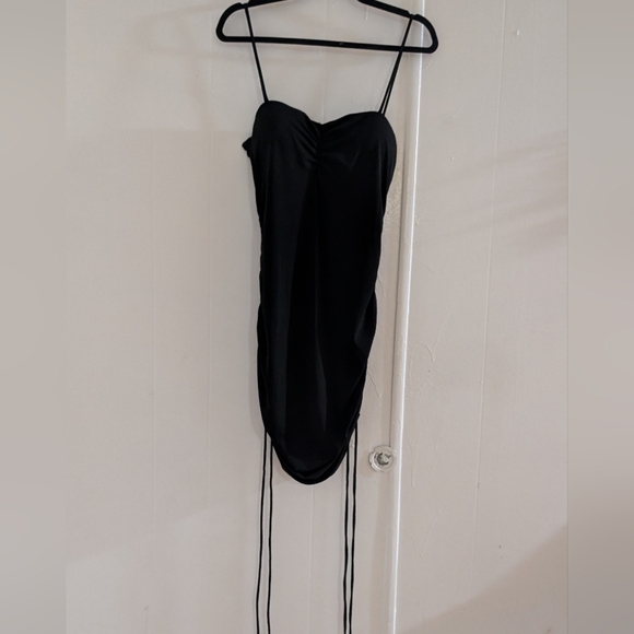 ELH Studio Black Dress with Ruched Design - Picture 1 of 9